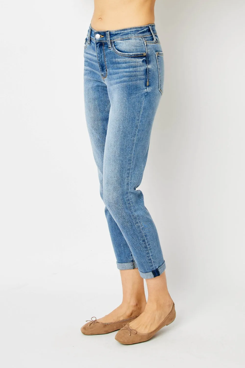 Judy Blue Cuffed Hem Slim Jeans in Medium Wash